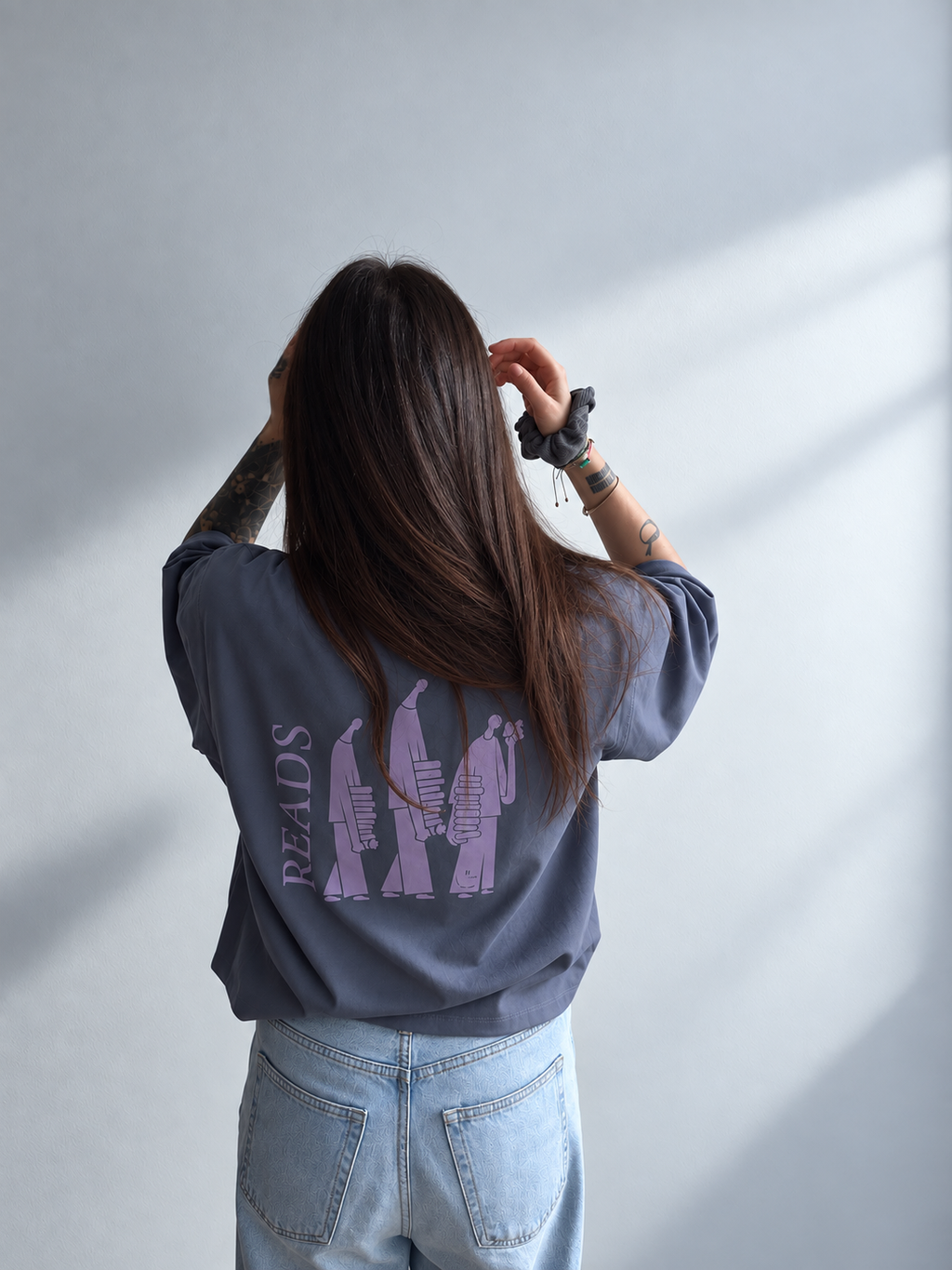 BOOKS & SILENCE - crop shirt
